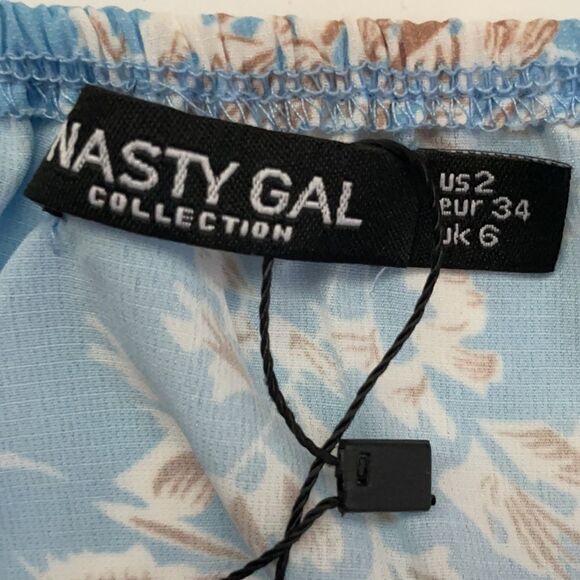 NASTY Gal Floral Crop Top Size 2 - Picture 10 of 13